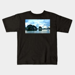 Vietnam - Cat Ba, Lan Ha Bay Kids T-Shirt